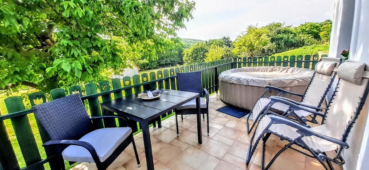 Palos Resort Zalacsány エクステリア 写真